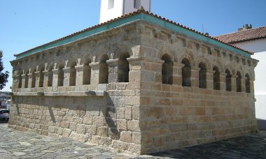 DOMUS MUNICIPALIS